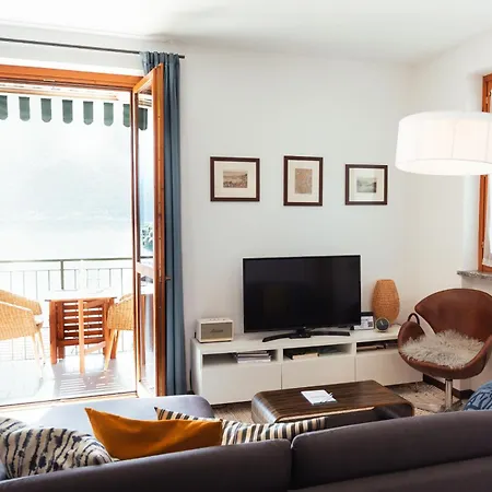 Holiday home Vista Azzurra - By Lovecomo *