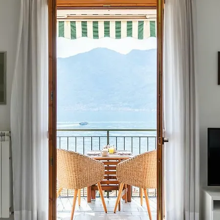 Vista Azzurra - By Lovecomo Holiday home *