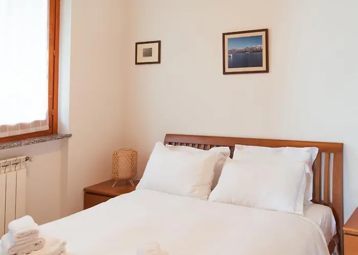 Vista Azzurra - By Lovecomo Sala Comacina